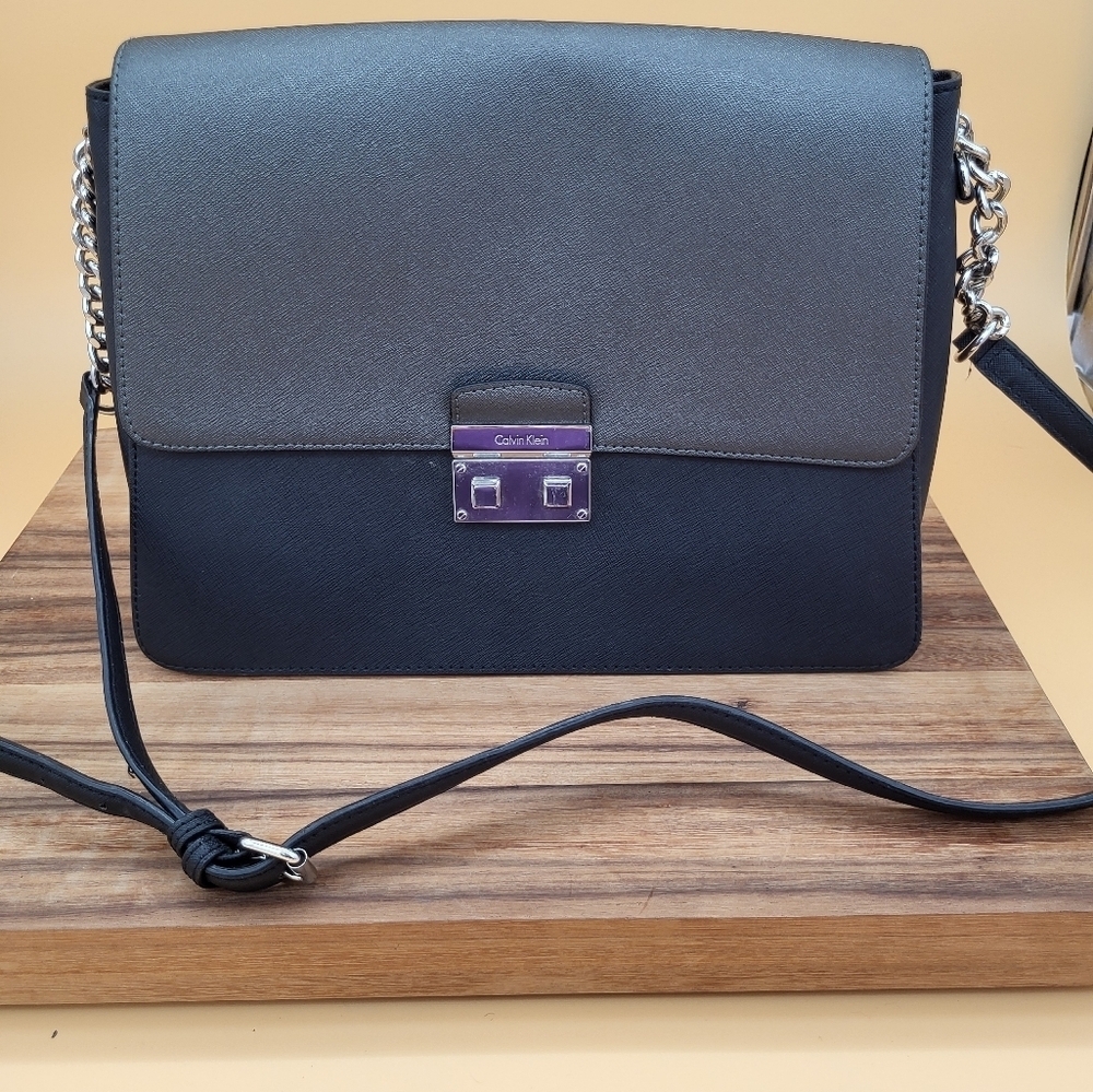 CLEARANCE! Calvin Klein Two Tone Black & Gray Women's Shoulder/Crossover Bag EUC